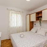 Apartman With Swimming Pool Kozino, Zadar - 25190 Kožino