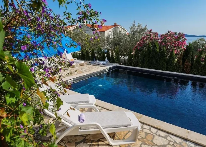 Apartament With Swimming Pool Kozino, Zadar - 25190 *